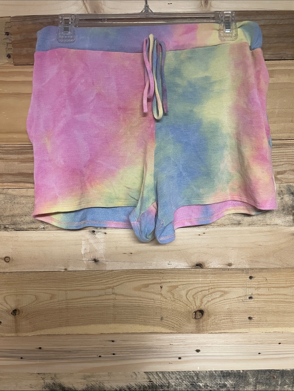 7th Ray size XL tie dye soft elastic waistband shorts with pockets